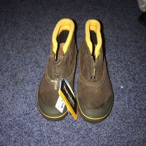 NWT women’s Clark’s Winter Boots